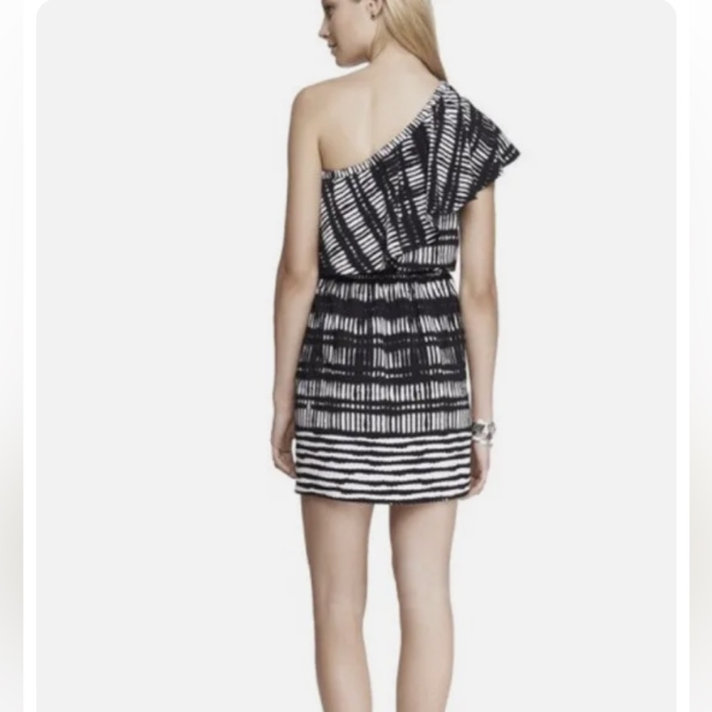 Express One Shoulder Ruffle Mini Dress. Size XS
